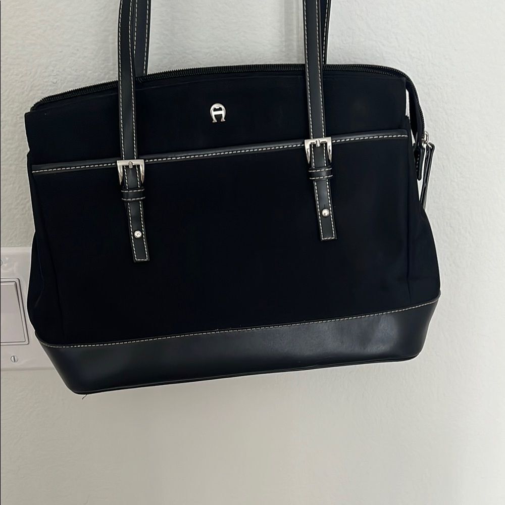 Etienne Aigner Black Shoulder Bag Sleek Structured Design